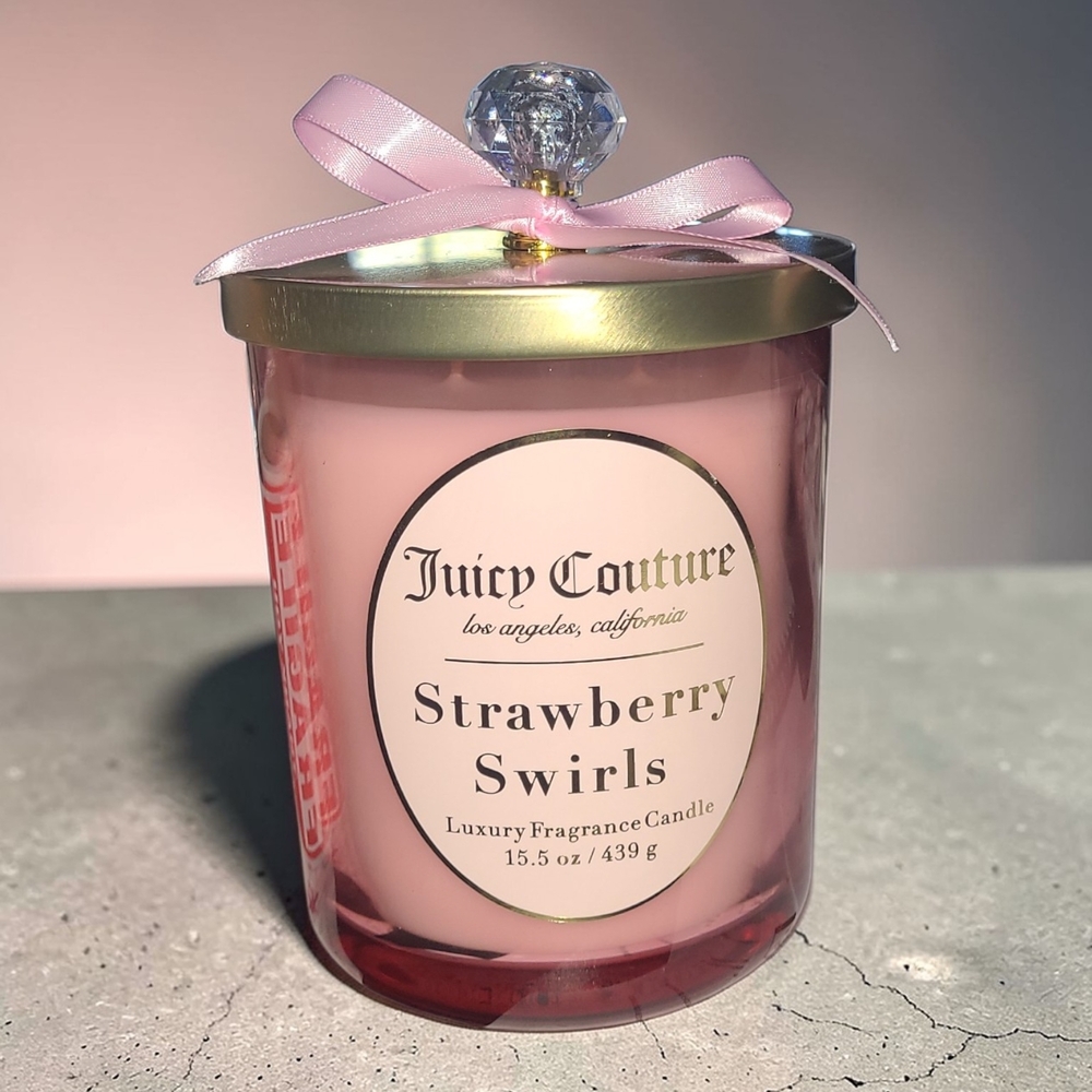 Juicy Couture Strawberry Swirls Luxury Fragrance Candle - 15.5oz